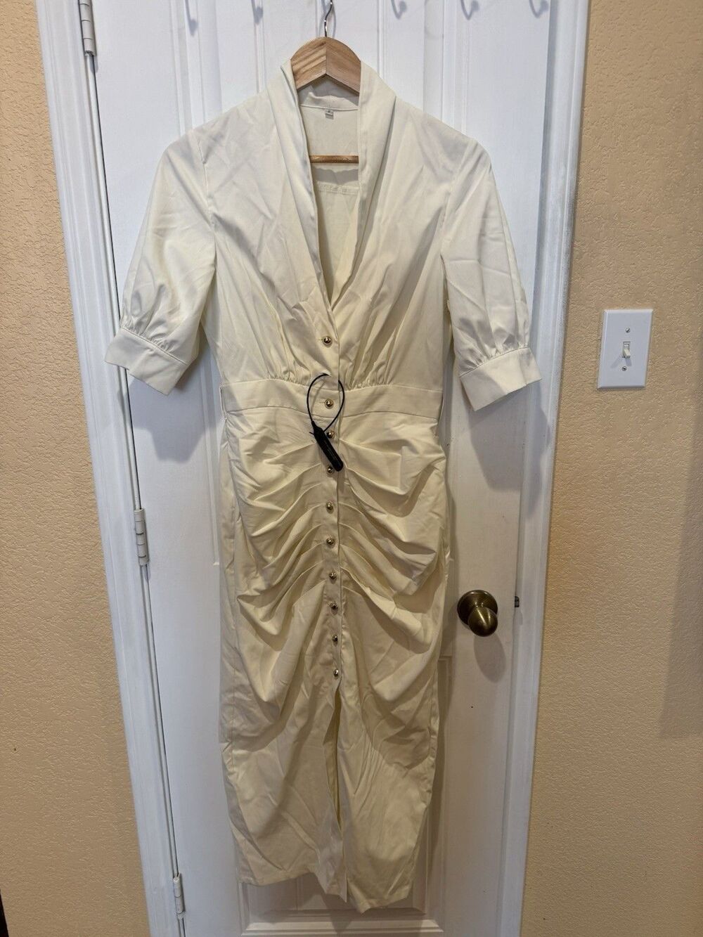 Modesees Ivory Ruched Button Front Puff Sleeve Midi Dress NWT Large - Picture 2 of 13